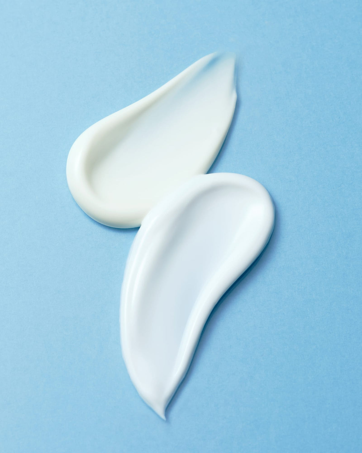 a close up of white cream