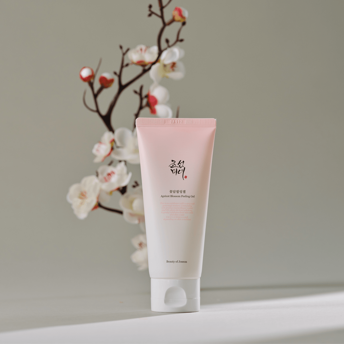 Key Ingredients in Apricot Blossom Peeling Gel - Plum Blossom Water, Plant-Based Exfoliants